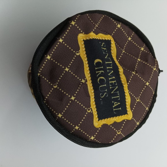Sentimental circus round zipper pouch - Picture 7 of 7